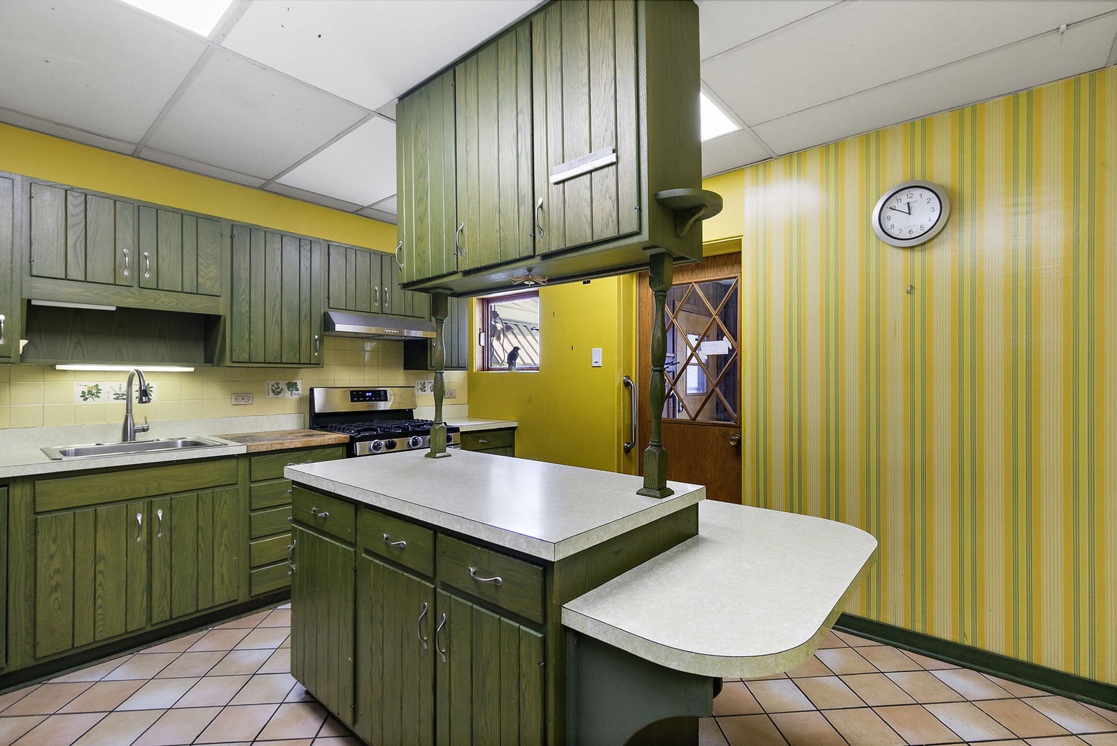 6145 W Grace Street, Chicago, IL 60634