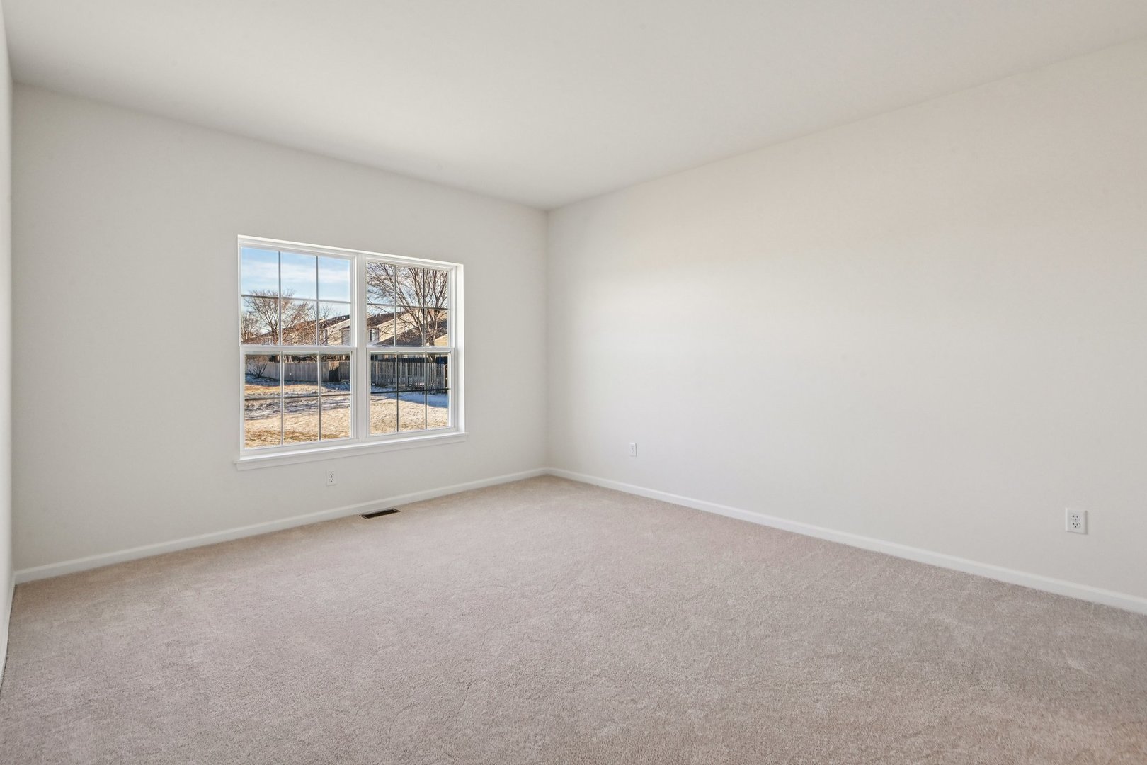 300 N Aspen Drive, Cortland, IL 60112