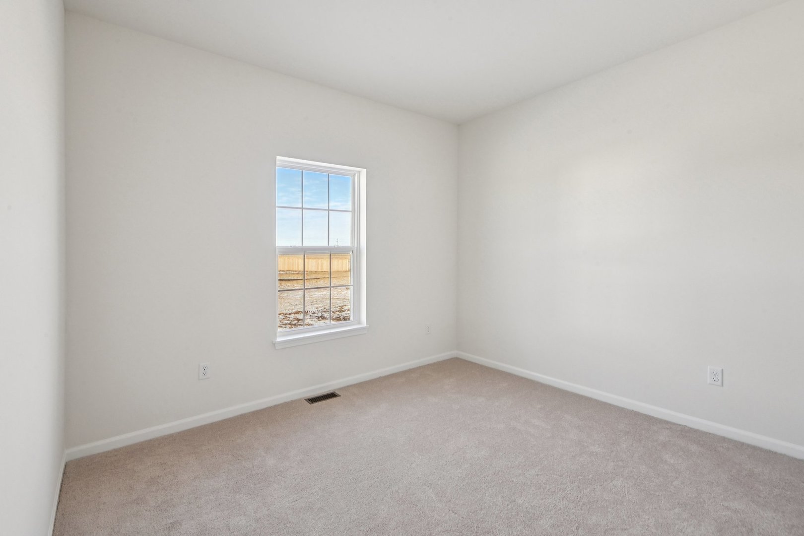 300 N Aspen Drive, Cortland, IL 60112