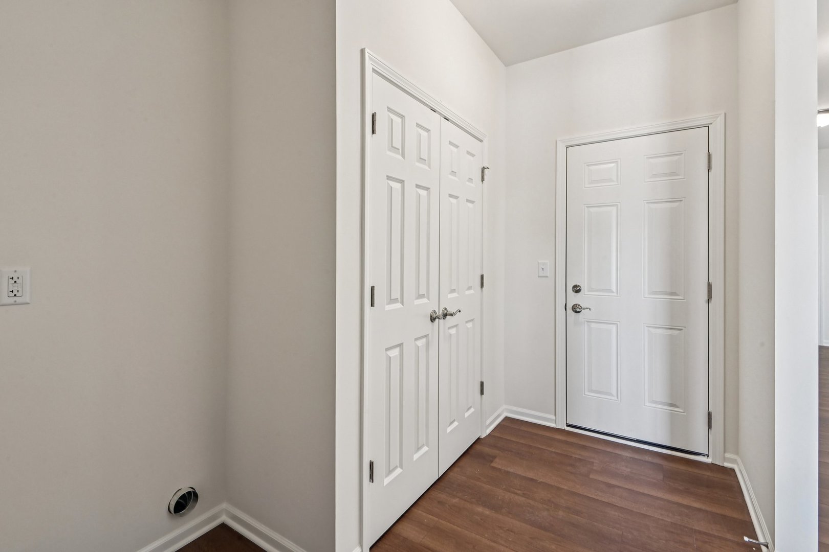 300 N Aspen Drive, Cortland, IL 60112