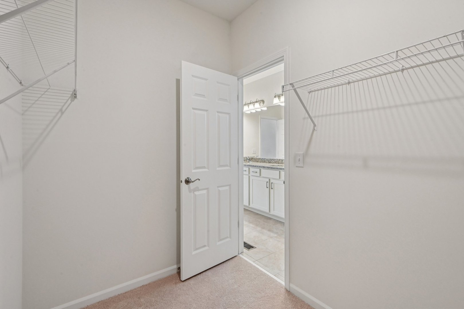 300 N Aspen Drive, Cortland, IL 60112