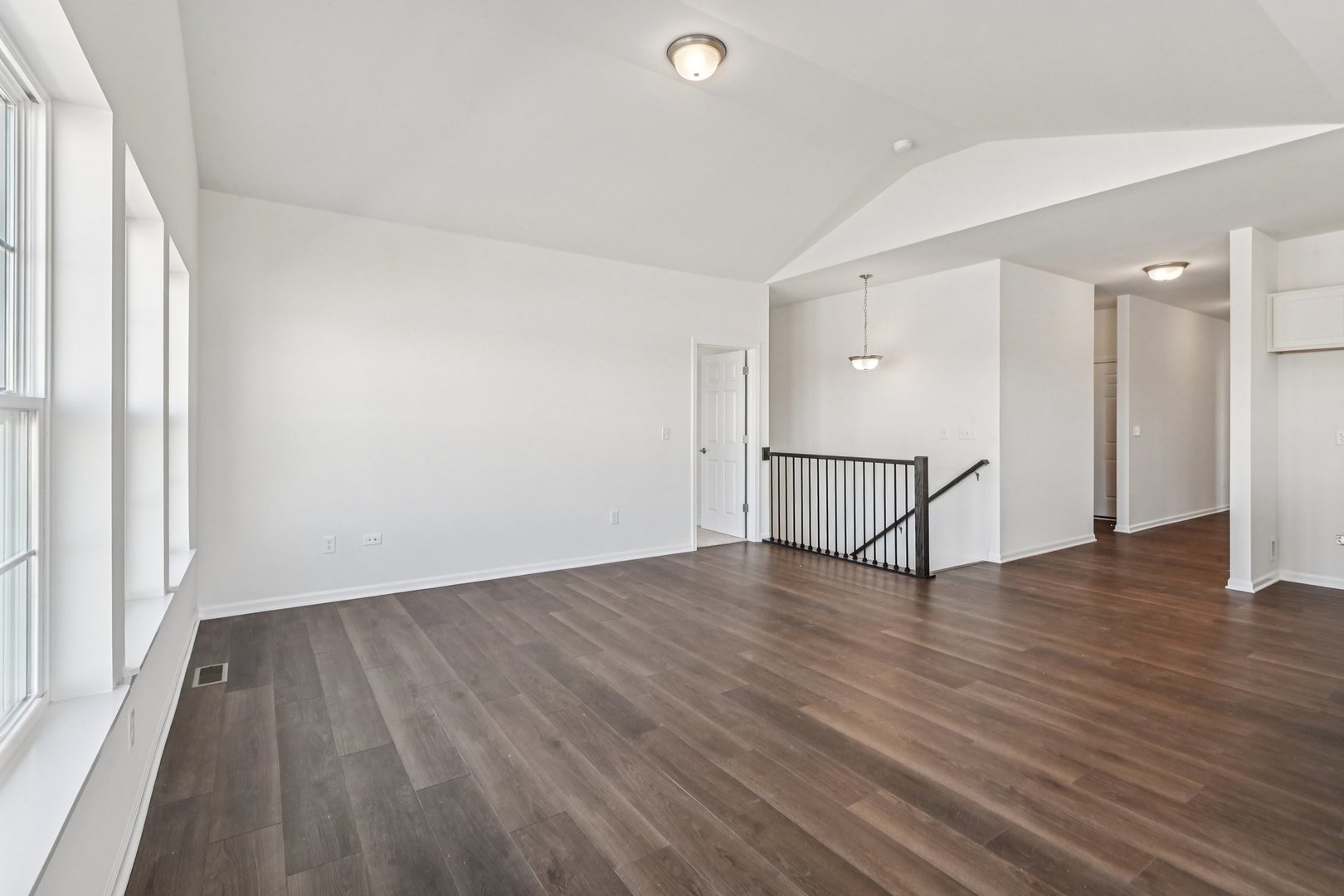 300 N Aspen Drive, Cortland, IL 60112