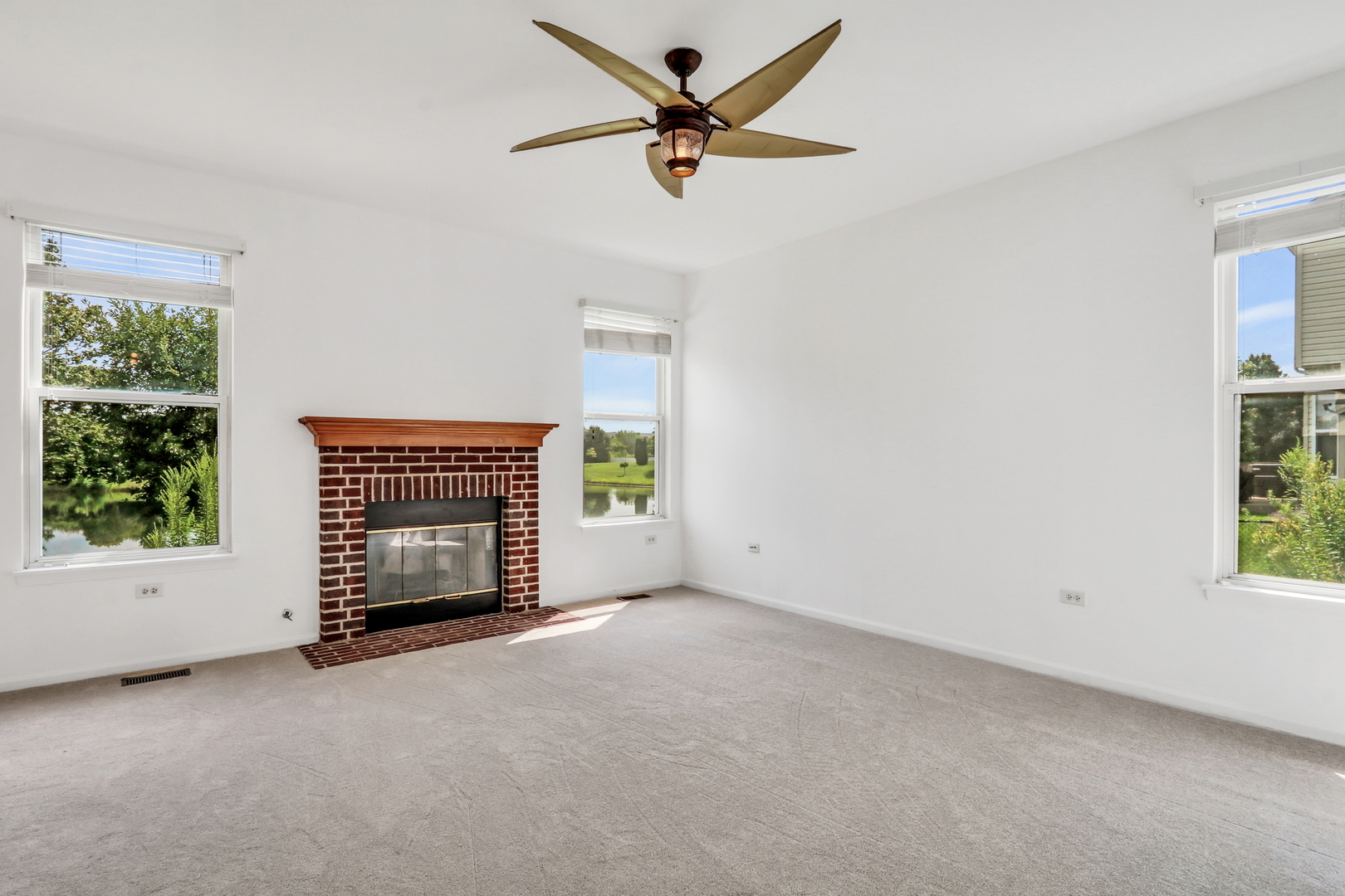 849 Bellflower Lane, Bolingbrook, IL 60440