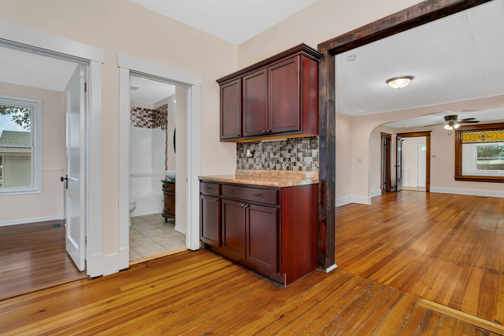 185 E Division Street, Coal City, IL 60416