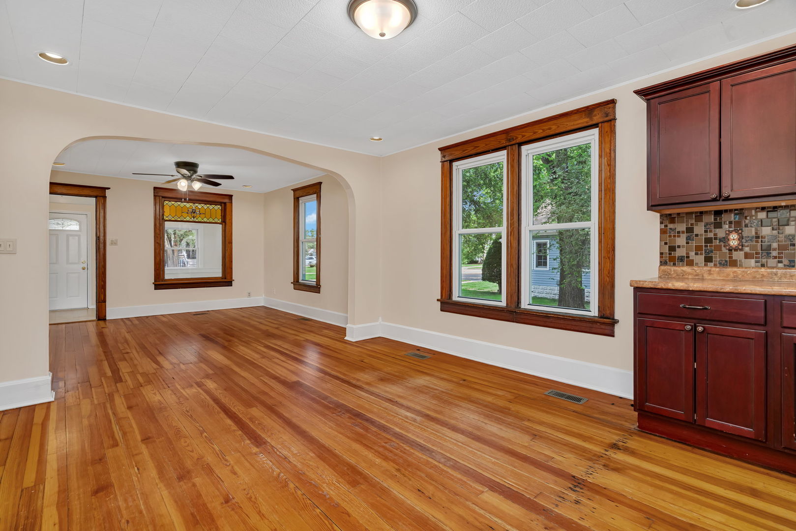 185 E Division Street, Coal City, IL 60416