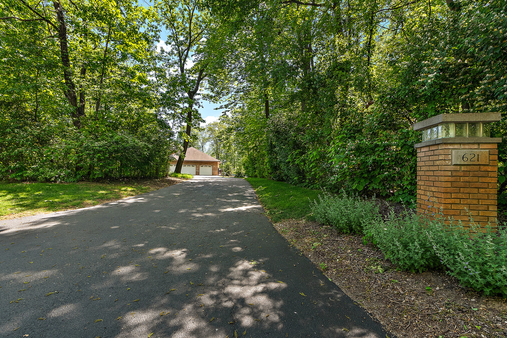 621 Chatfield Road, New Lenox, IL 60451
