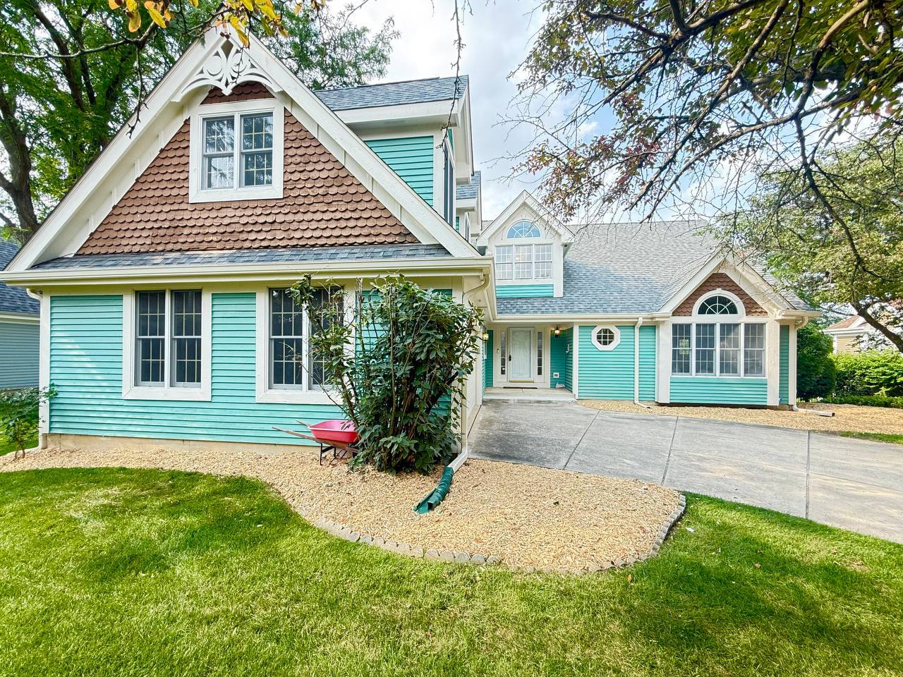 1303 Flowerfield Court, Naperville, IL 60565