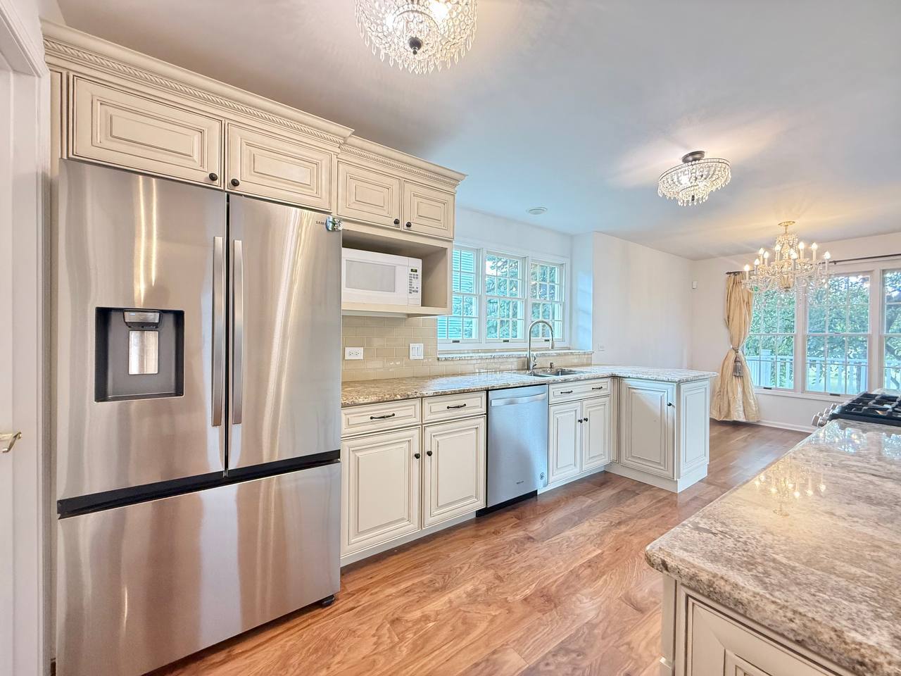 1303 Flowerfield Court, Naperville, IL 60565