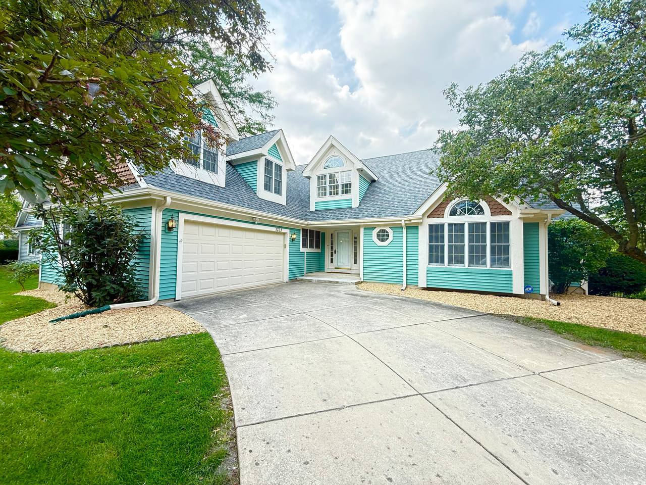 1303 Flowerfield Court, Naperville, IL 60565