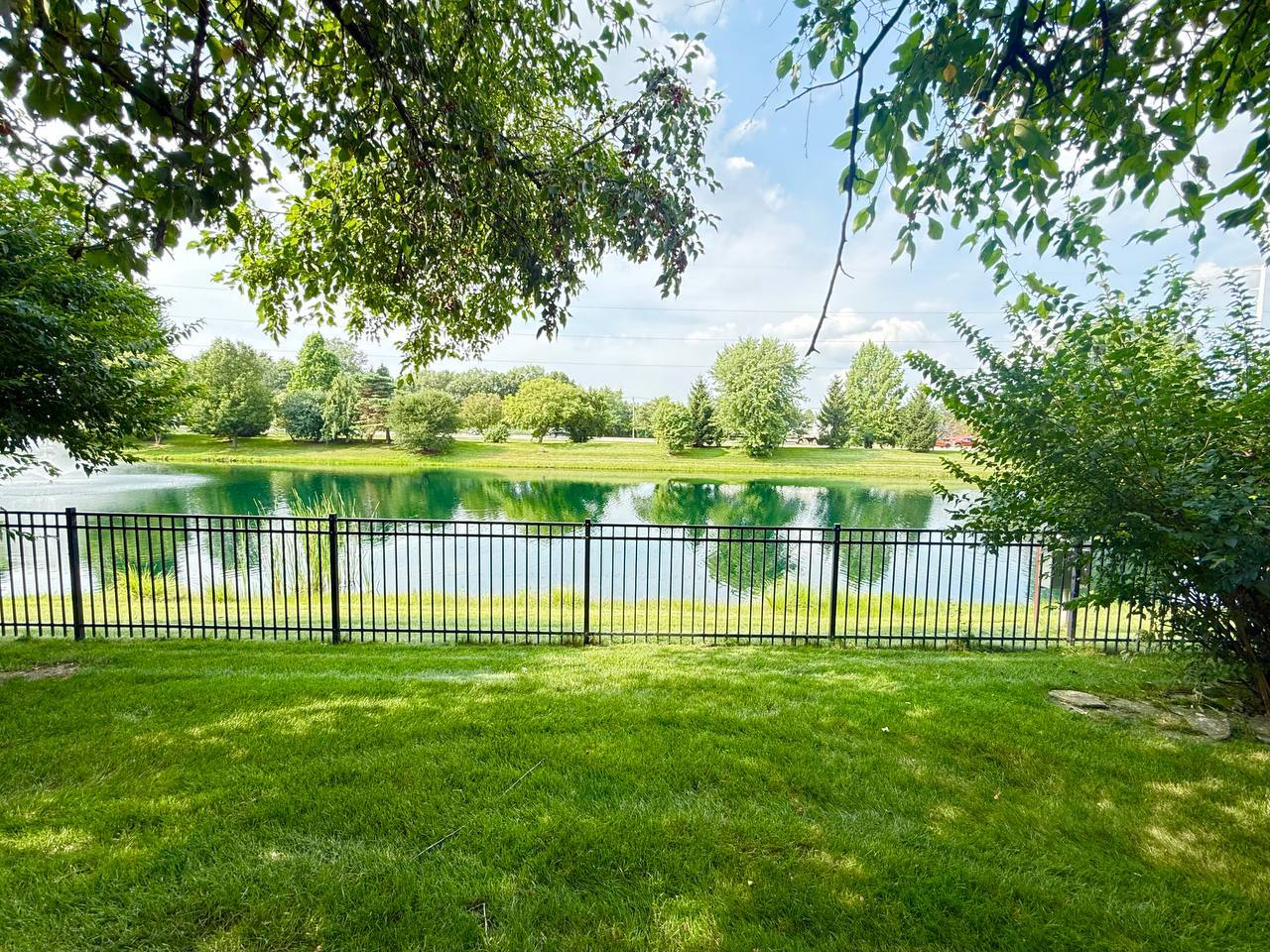 1303 Flowerfield Court, Naperville, IL 60565