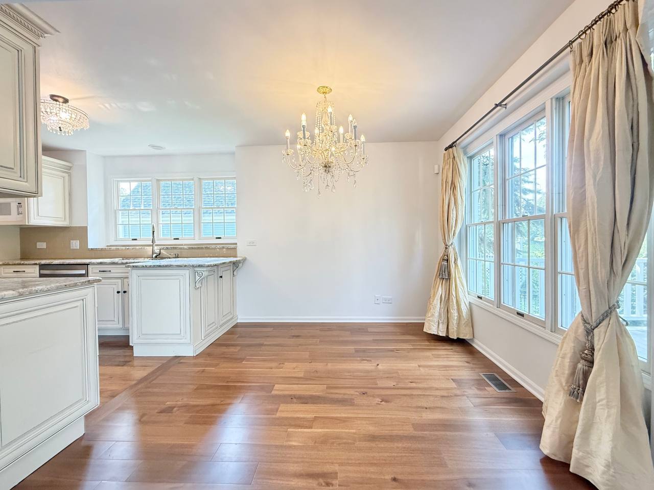 1303 Flowerfield Court, Naperville, IL 60565