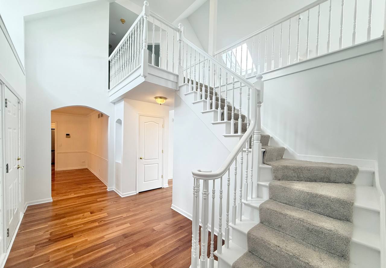 1303 Flowerfield Court, Naperville, IL 60565