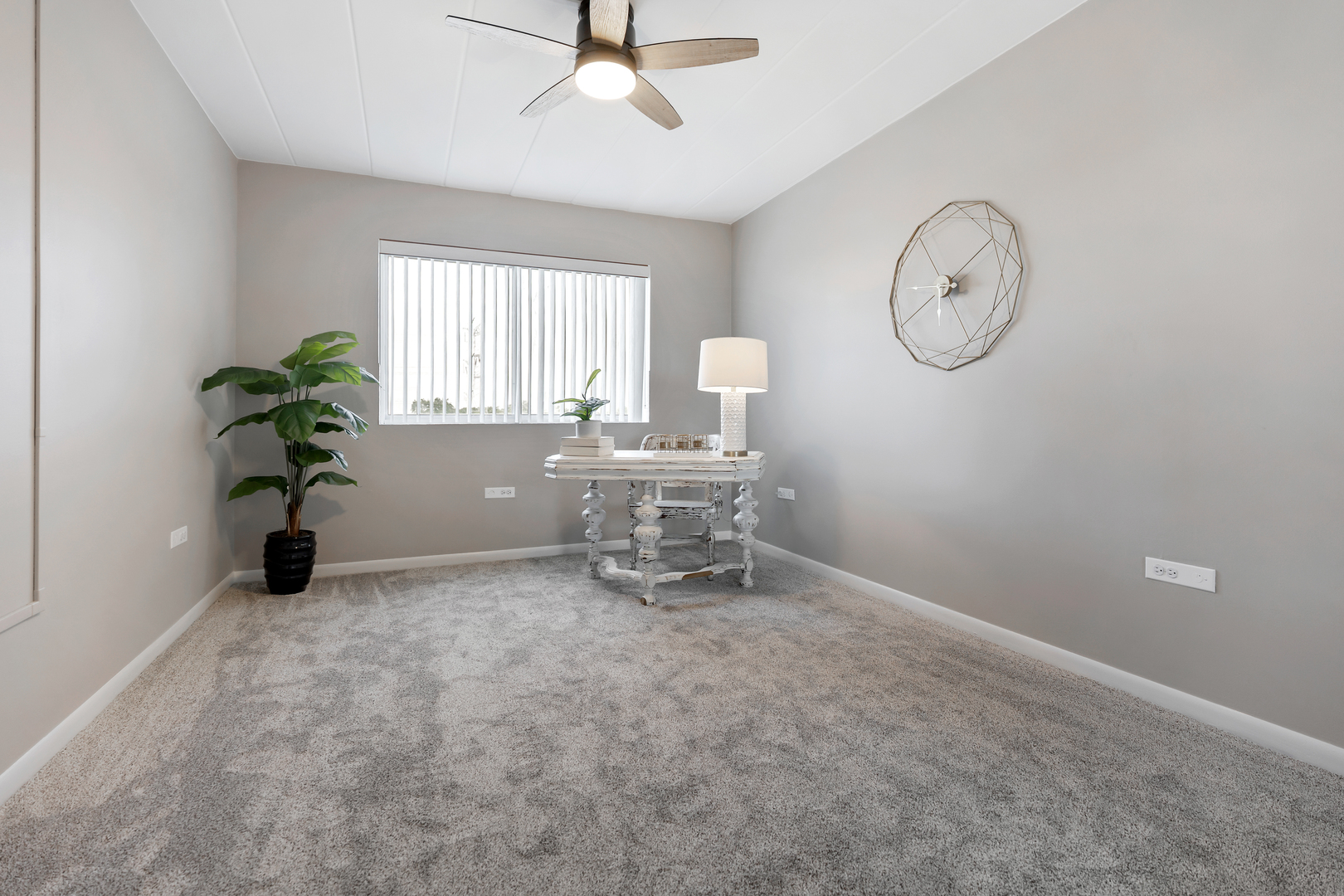 2900 Maple Avenue #17E, Downers Grove, IL 60515