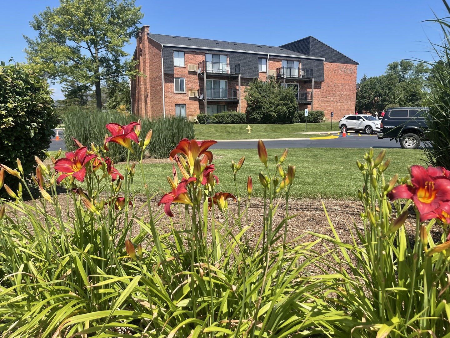 4400 W Lake Avenue #210B, Glenview, IL 60026