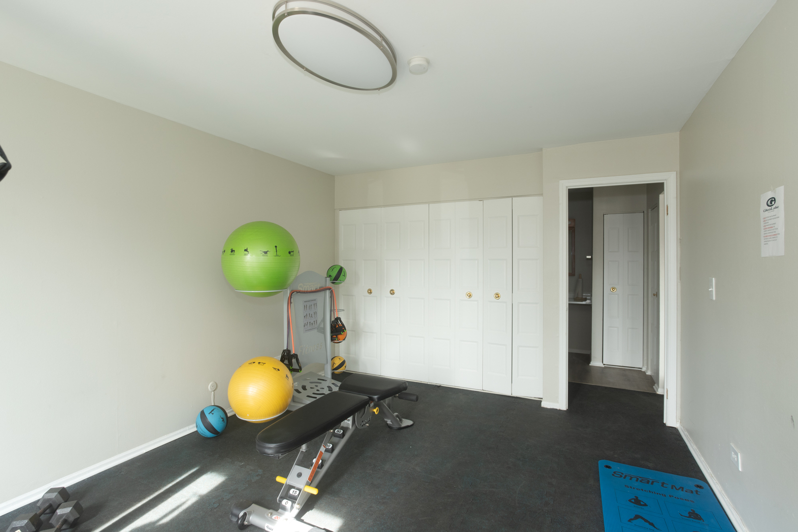 4400 W Lake Avenue #210B, Glenview, IL 60026