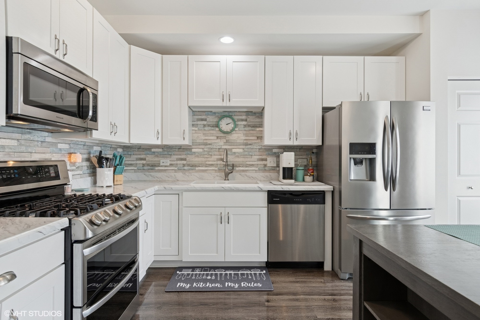1375 Manning Avenue, Montgomery, IL 60538