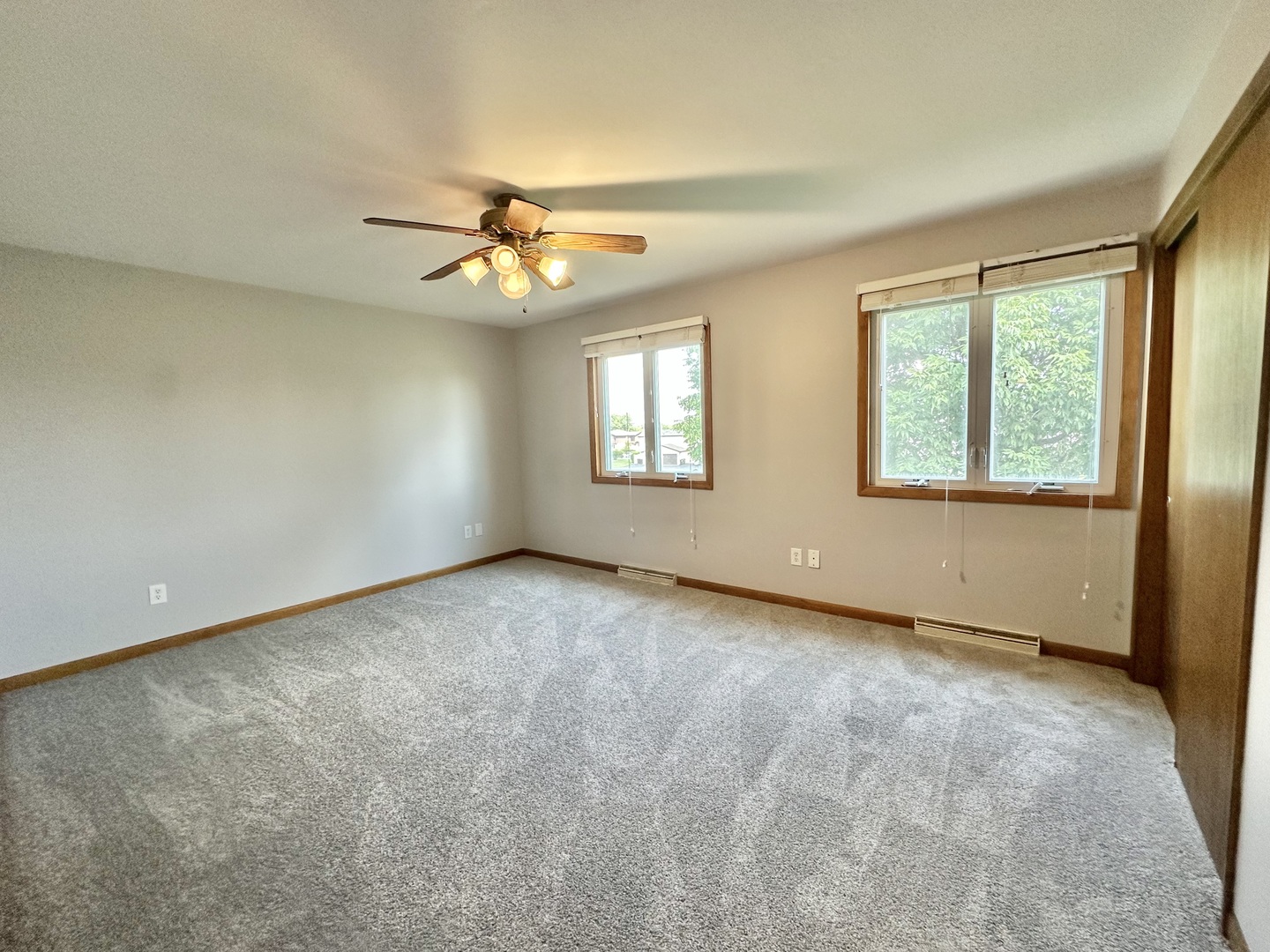 762 LAKE Road, New Lenox, IL 60451
