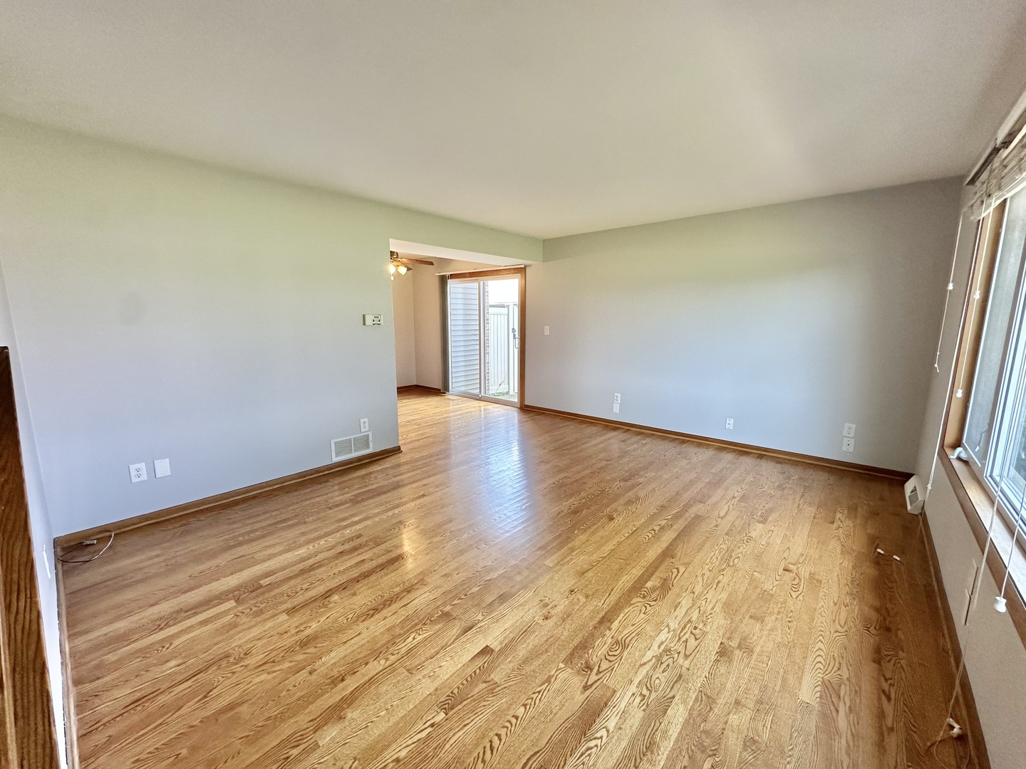 762 LAKE Road, New Lenox, IL 60451