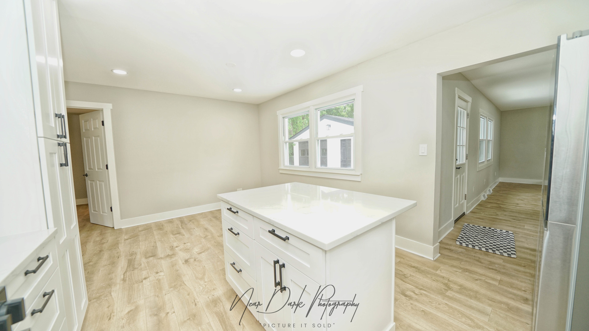 312 Cherry Valley Road, Vernon Hills, IL 60061