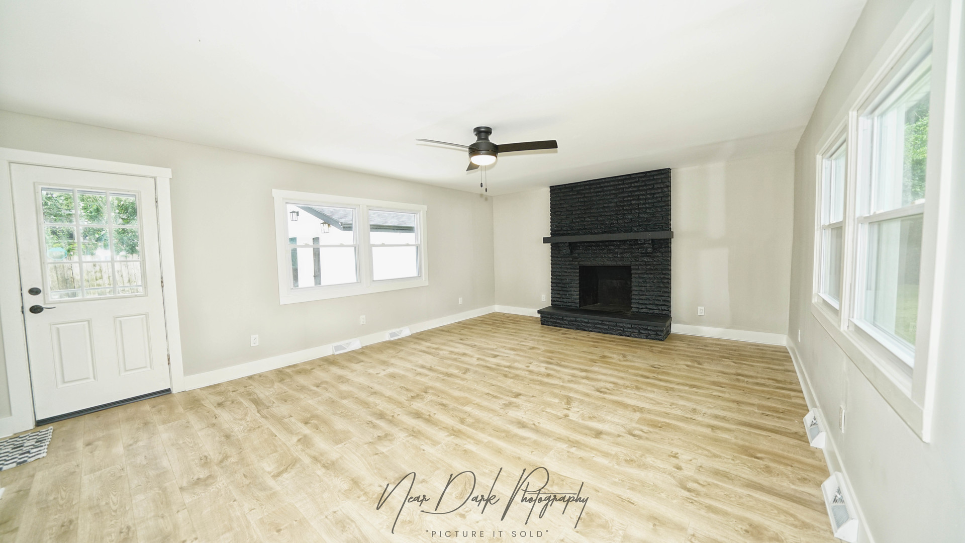 312 Cherry Valley Road, Vernon Hills, IL 60061