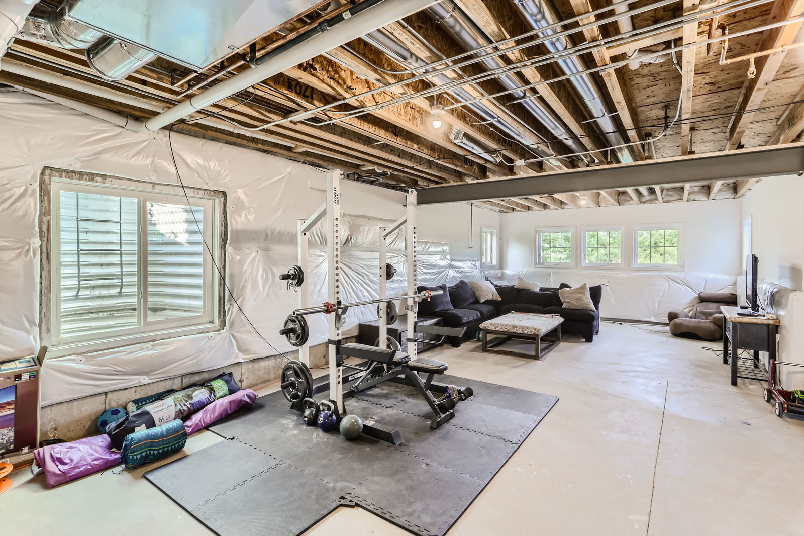 112 Farmstead Court, McHenry, IL 60050