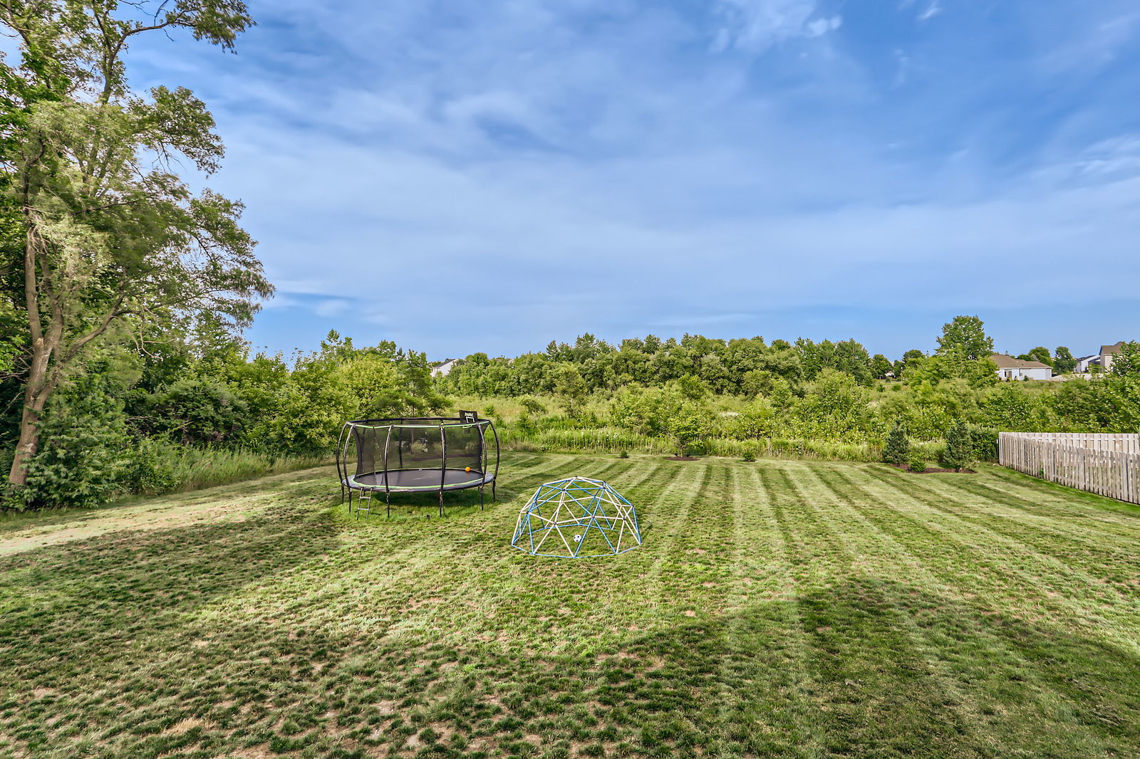 112 Farmstead Court, McHenry, IL 60050