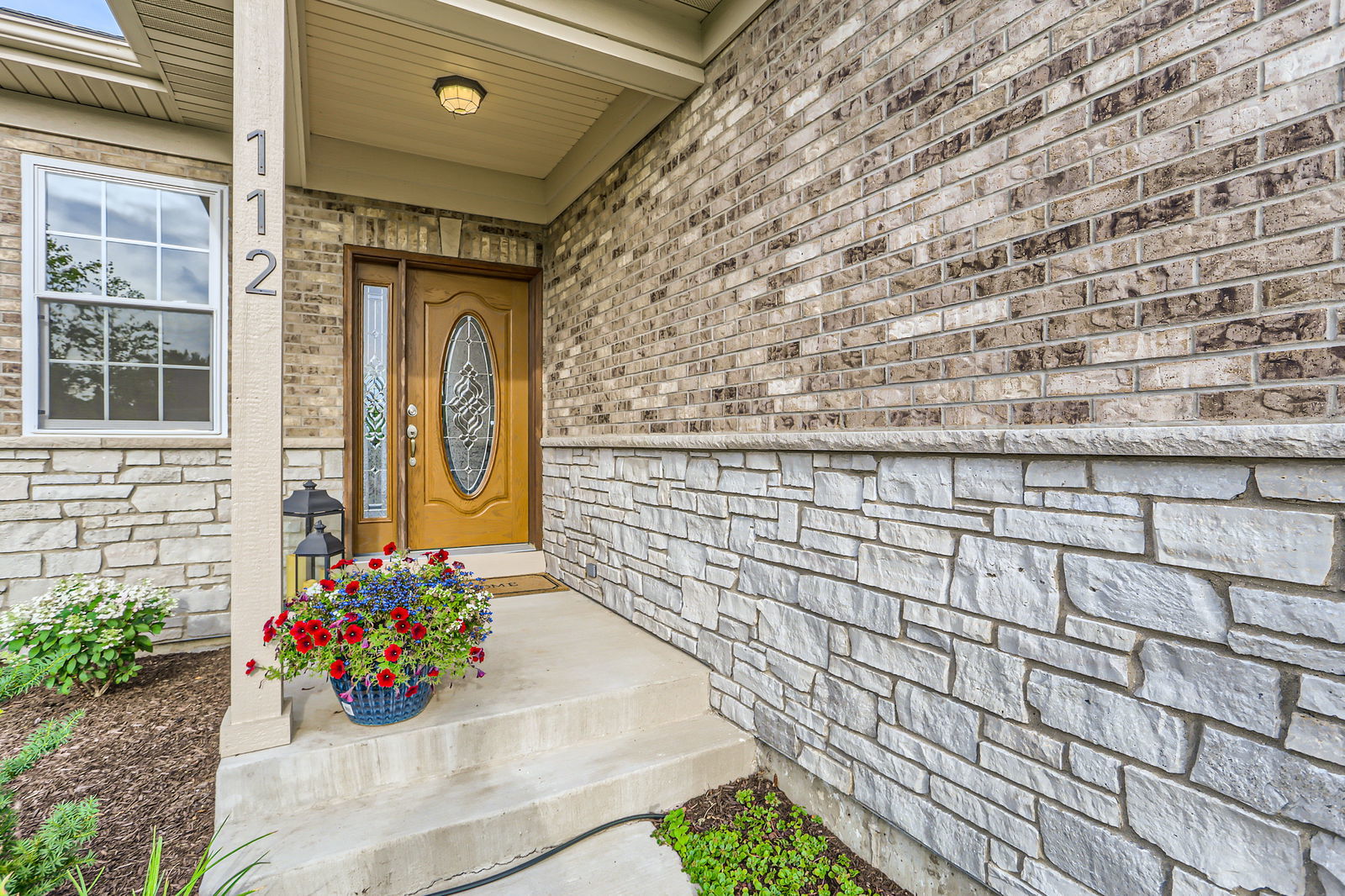 112 Farmstead Court, McHenry, IL 60050
