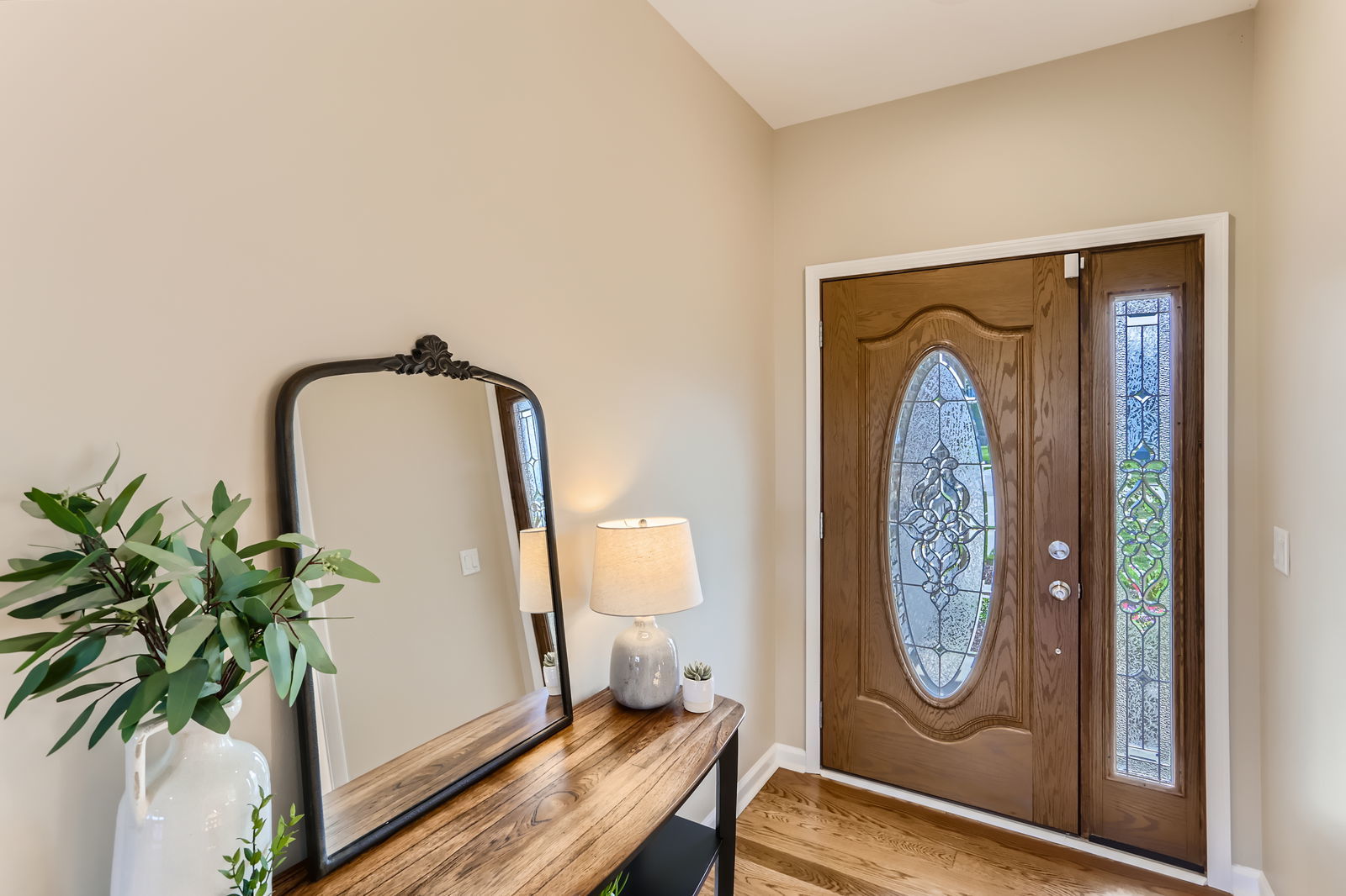 112 Farmstead Court, McHenry, IL 60050