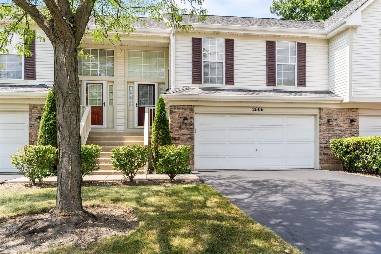 2606 S Embers Lane, Arlington Heights, IL 60005