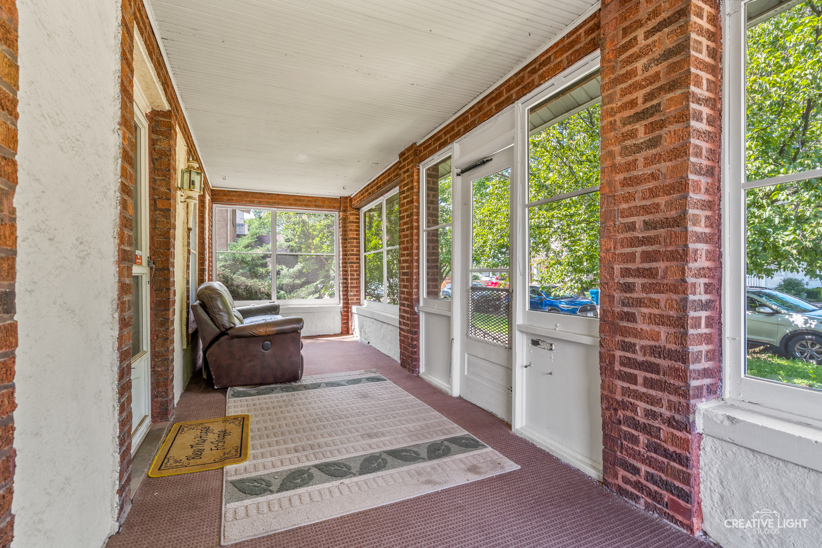 421 Simms Street, Aurora, IL 60505