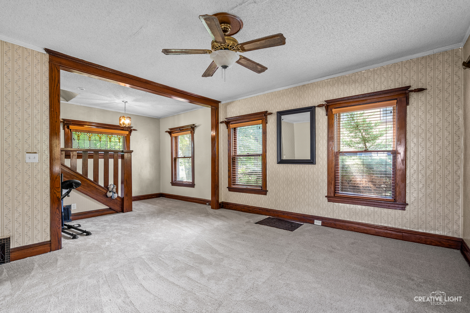 421 Simms Street, Aurora, IL 60505