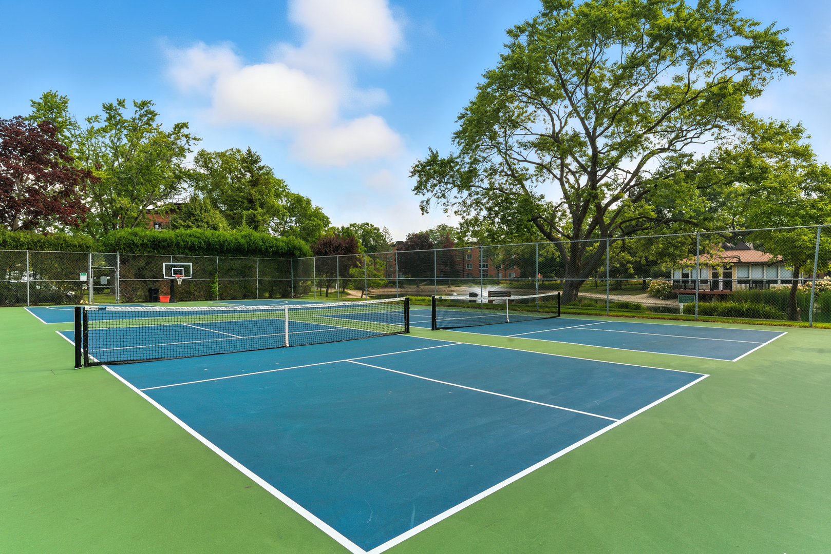 1207 S Old Wilke Road #303, Arlington Heights, IL 60005