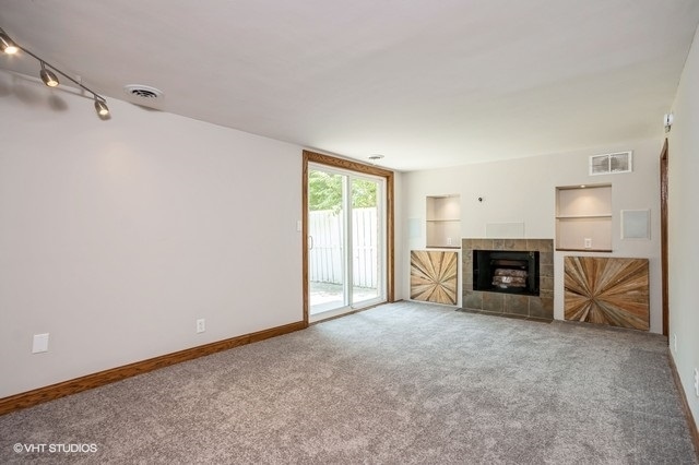 504 Brookview Drive, Farmer City, IL 61842