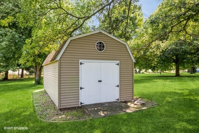 504 Brookview Drive, Farmer City, IL 61842