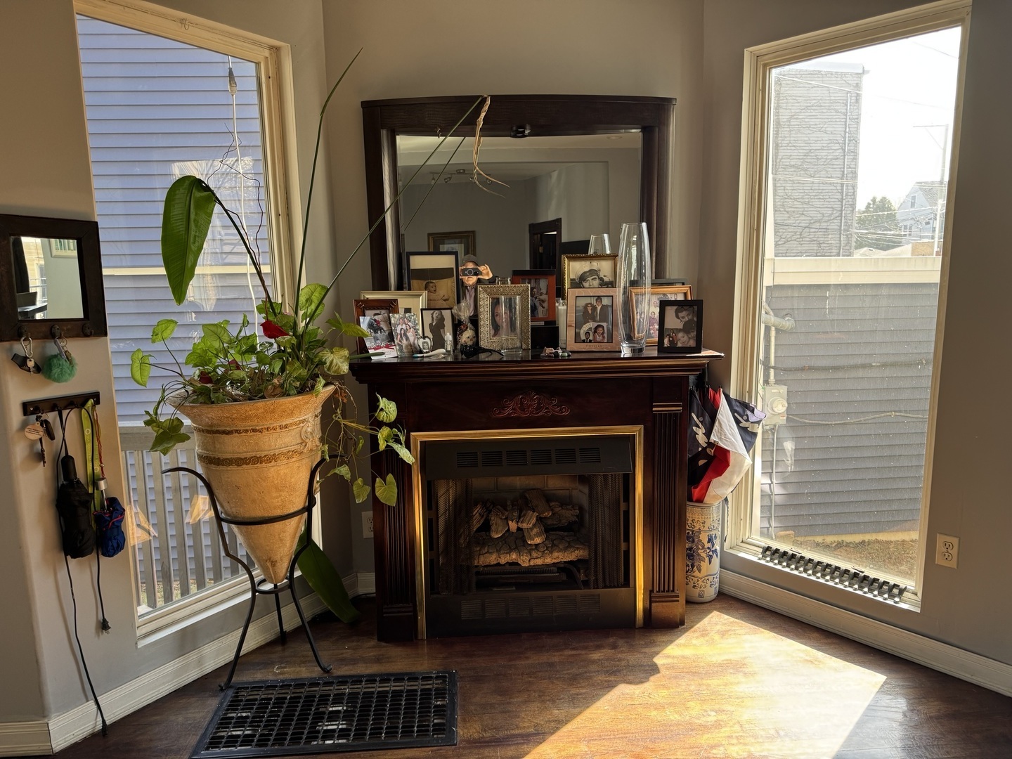 3908 N Bernard Street, Chicago, IL 60618