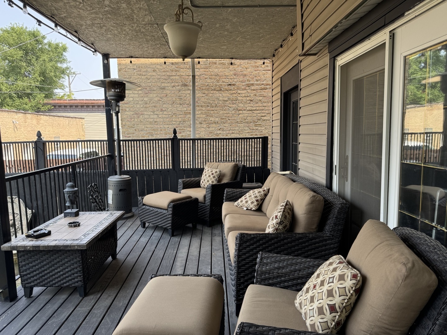 3908 N Bernard Street, Chicago, IL 60618
