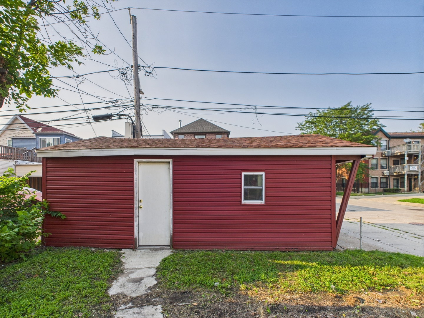 656 E Bowen Avenue, Chicago, IL 60653