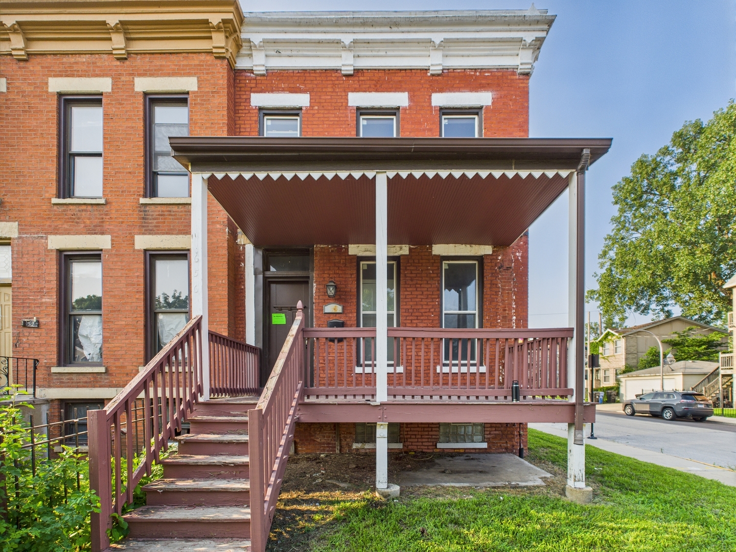 656 E Bowen Avenue, Chicago, IL 60653