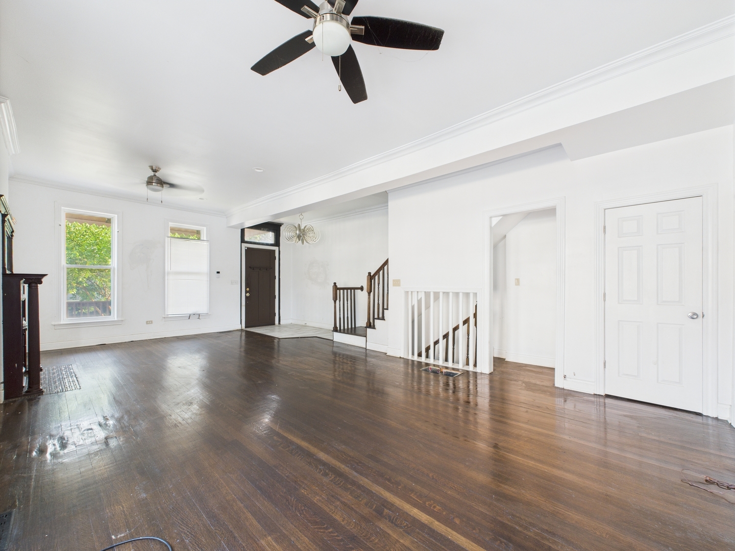 656 E Bowen Avenue, Chicago, IL 60653