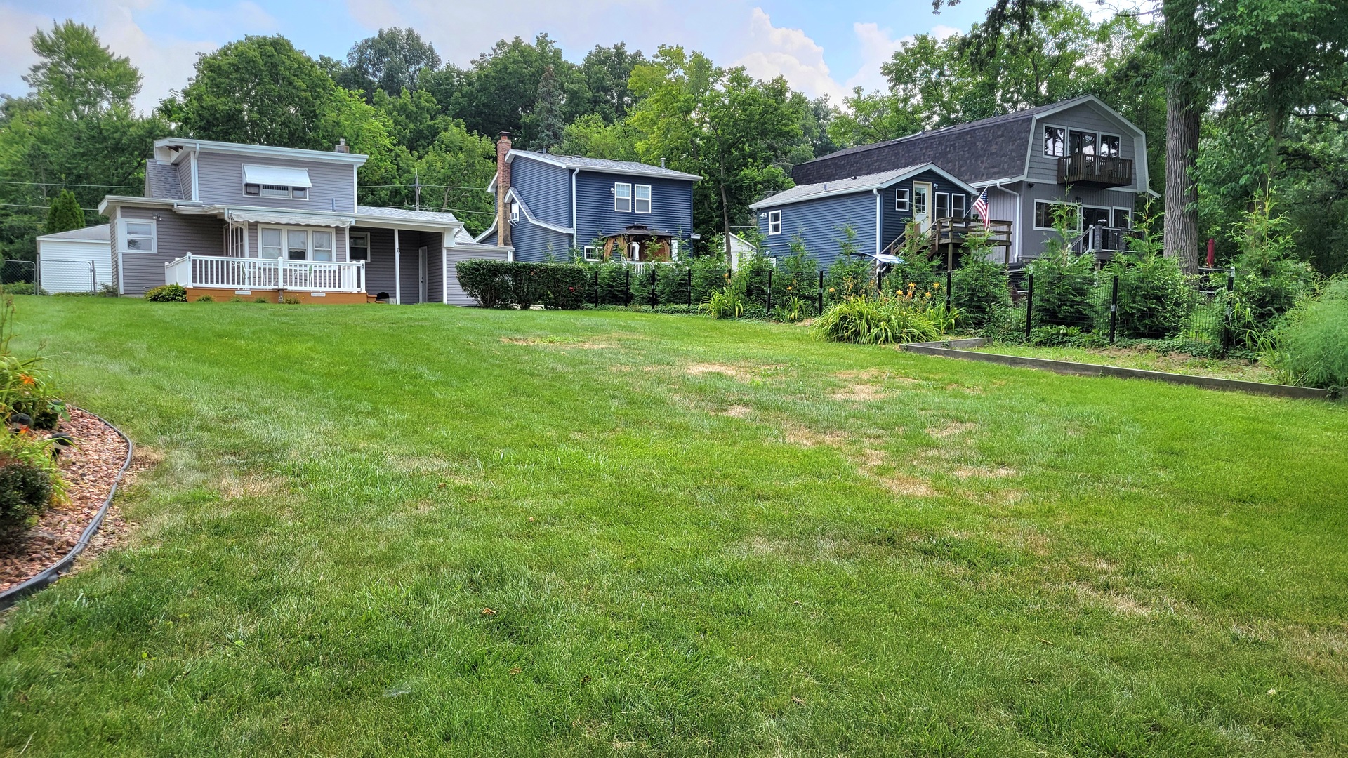 38410 N Lakeside Place, Antioch, IL 60002