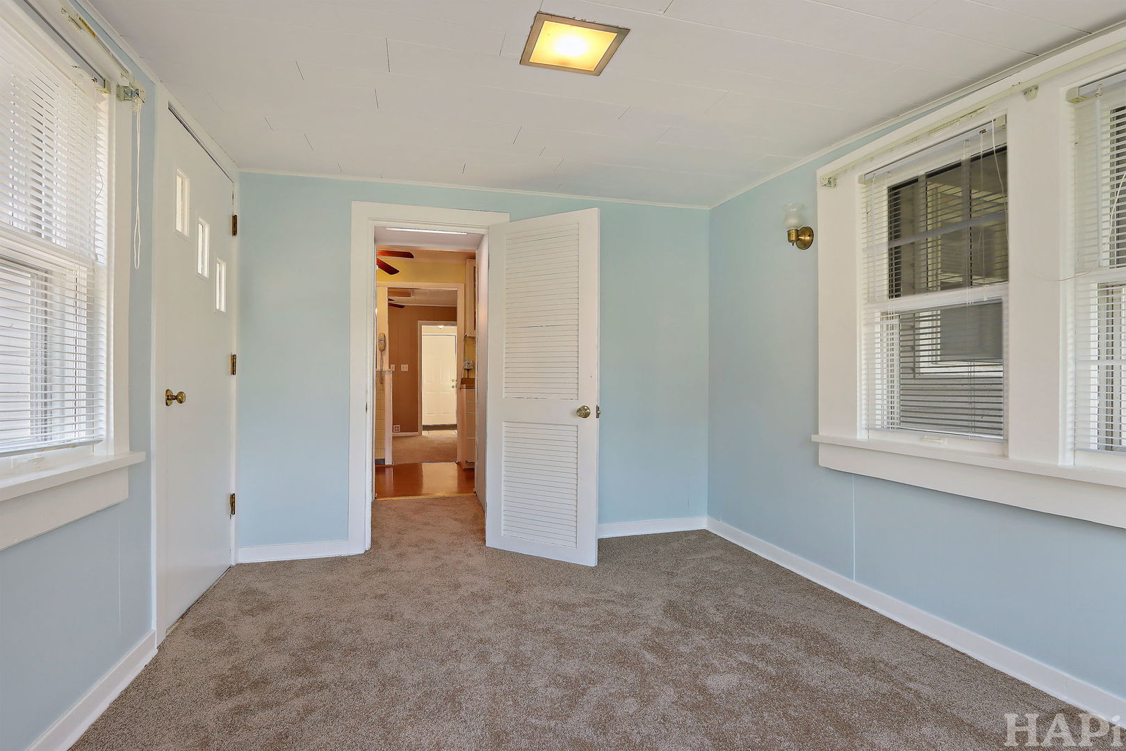 38410 N Lakeside Place, Antioch, IL 60002