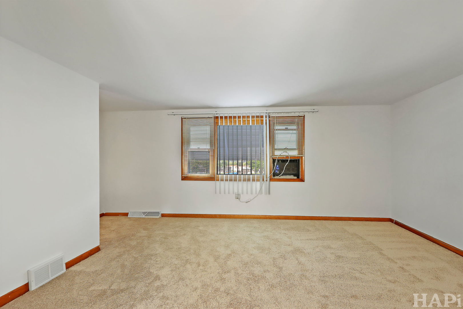 38410 N Lakeside Place, Antioch, IL 60002