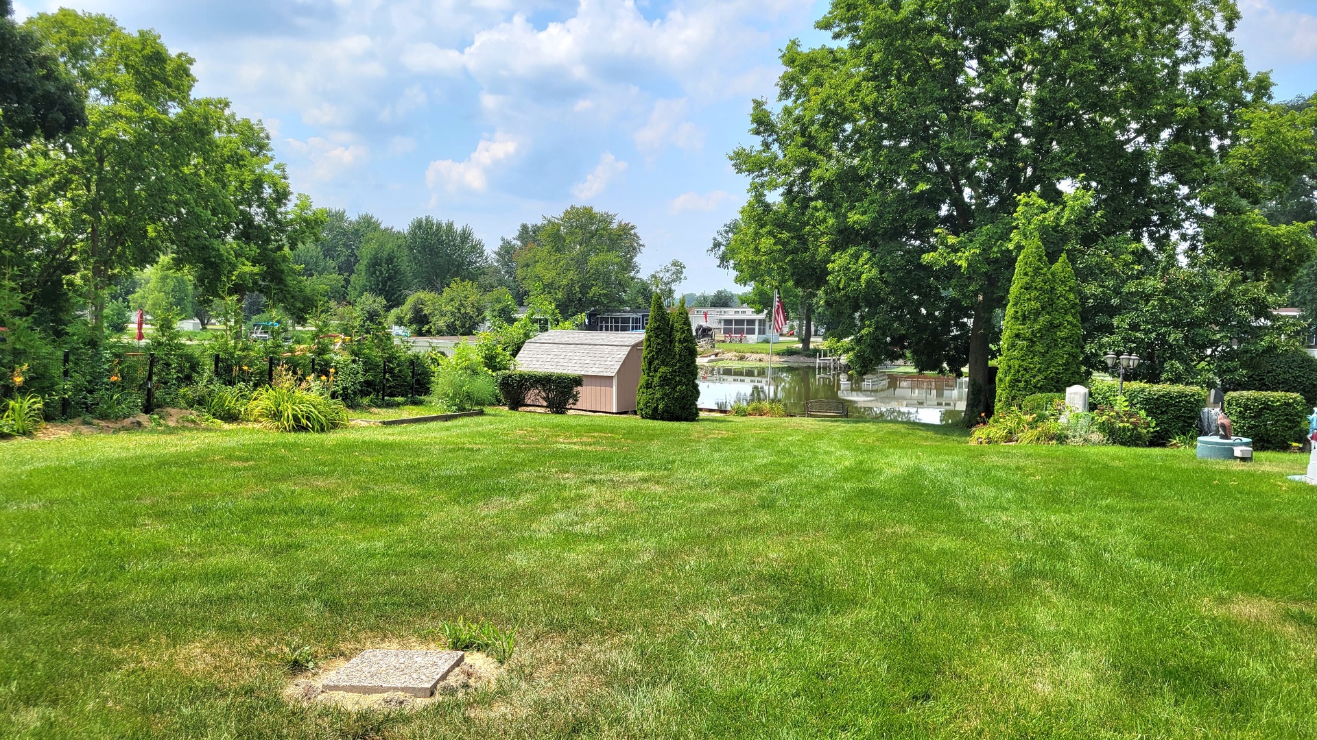 38410 N Lakeside Place, Antioch, IL 60002