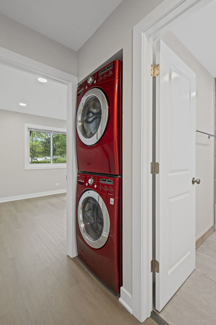 113 W Brandon Court #E11, Palatine, IL 60067