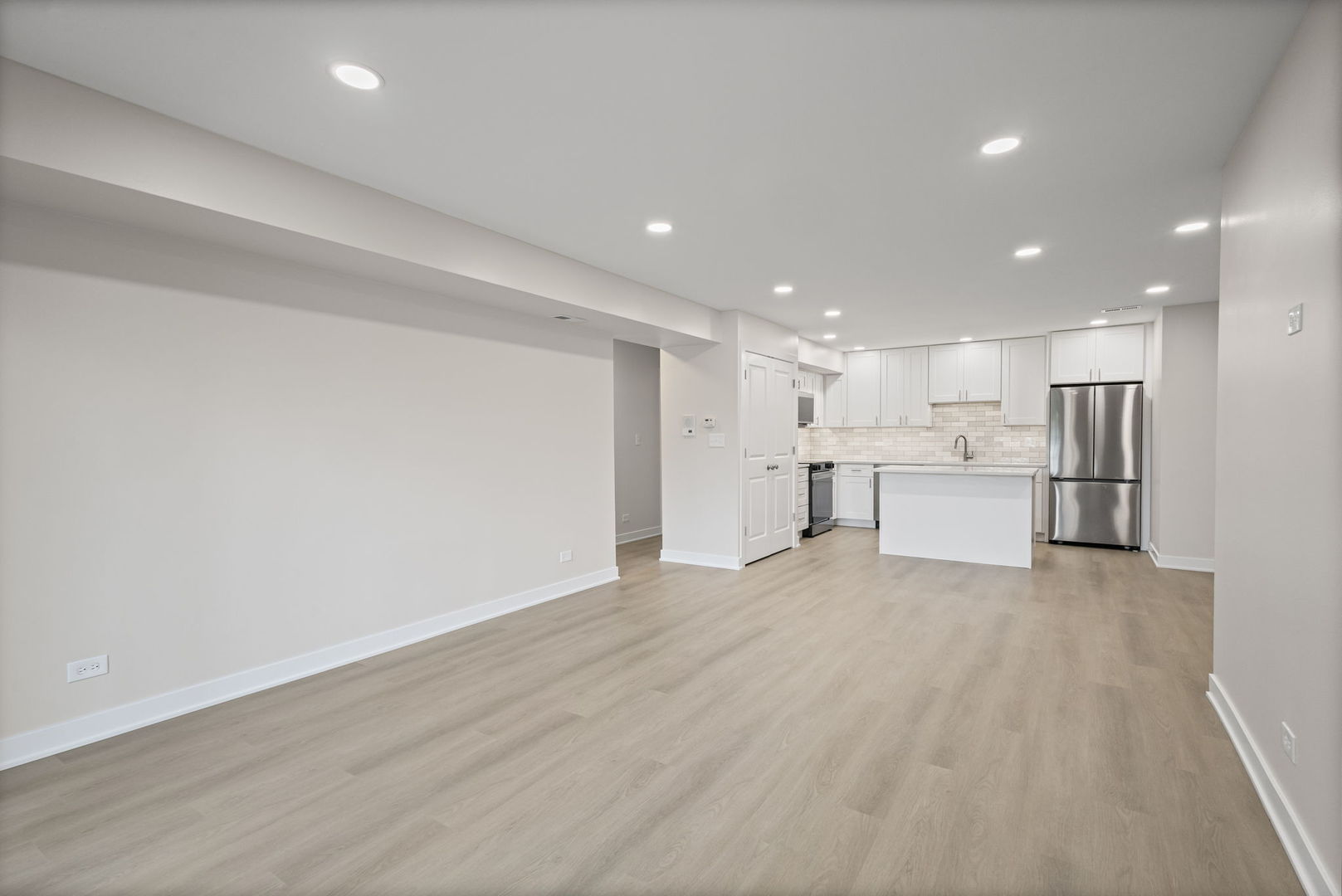 113 W Brandon Court #E11, Palatine, IL 60067