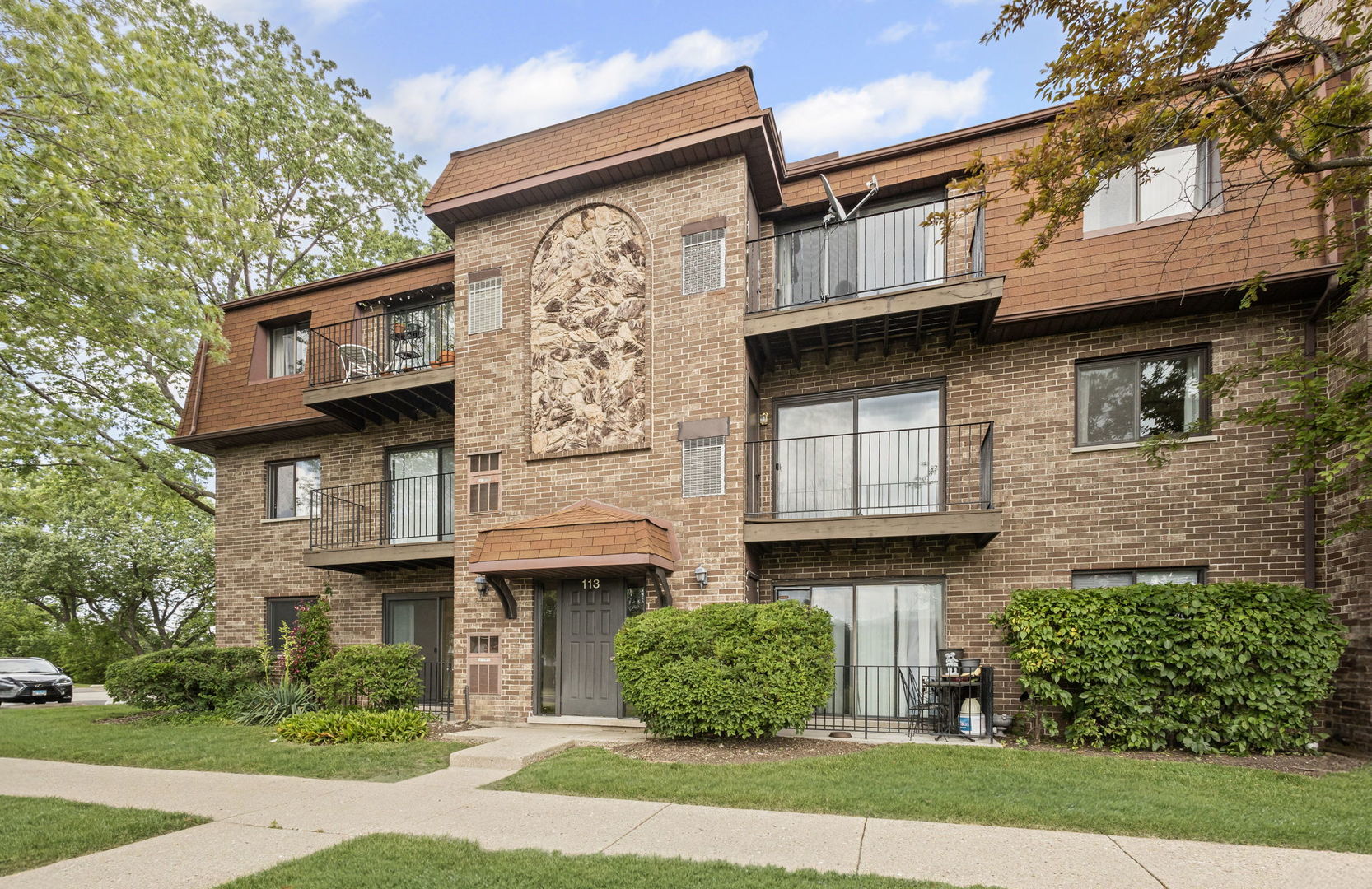 113 W Brandon Court #E11, Palatine, IL 60067