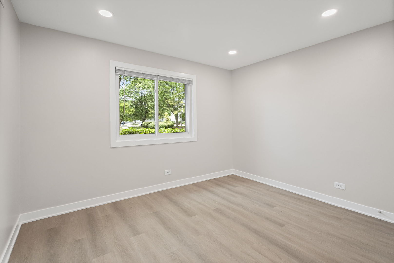 113 W Brandon Court #E11, Palatine, IL 60067