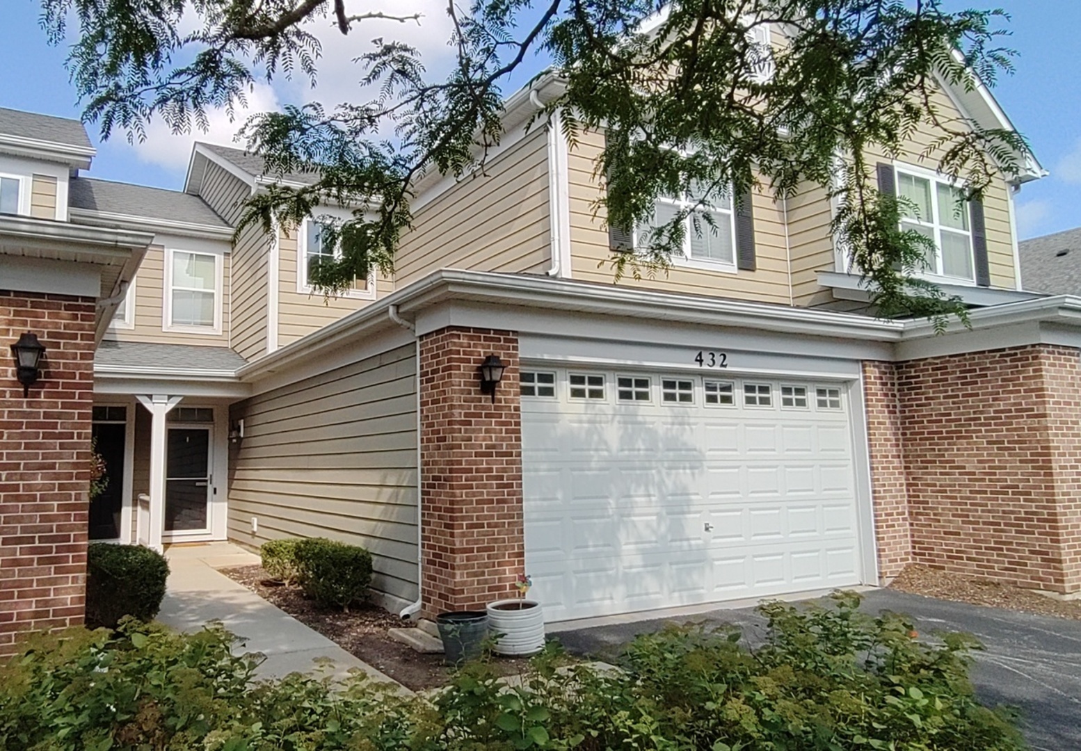 432 Acushnet Street #432, Elgin, IL 60124