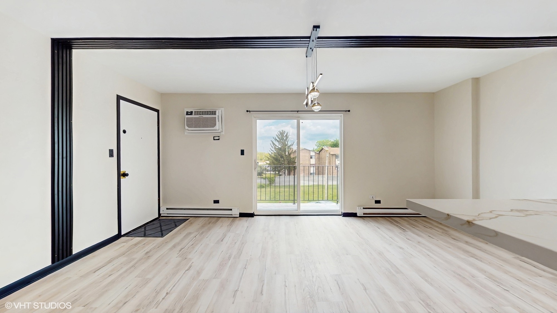 4220 Bonhill Drive #3E, Arlington Heights, IL 60004