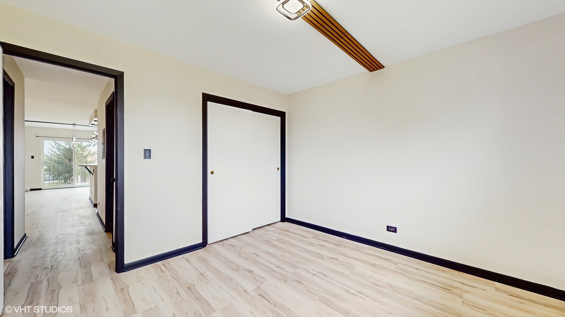 4220 Bonhill Drive #3E, Arlington Heights, IL 60004